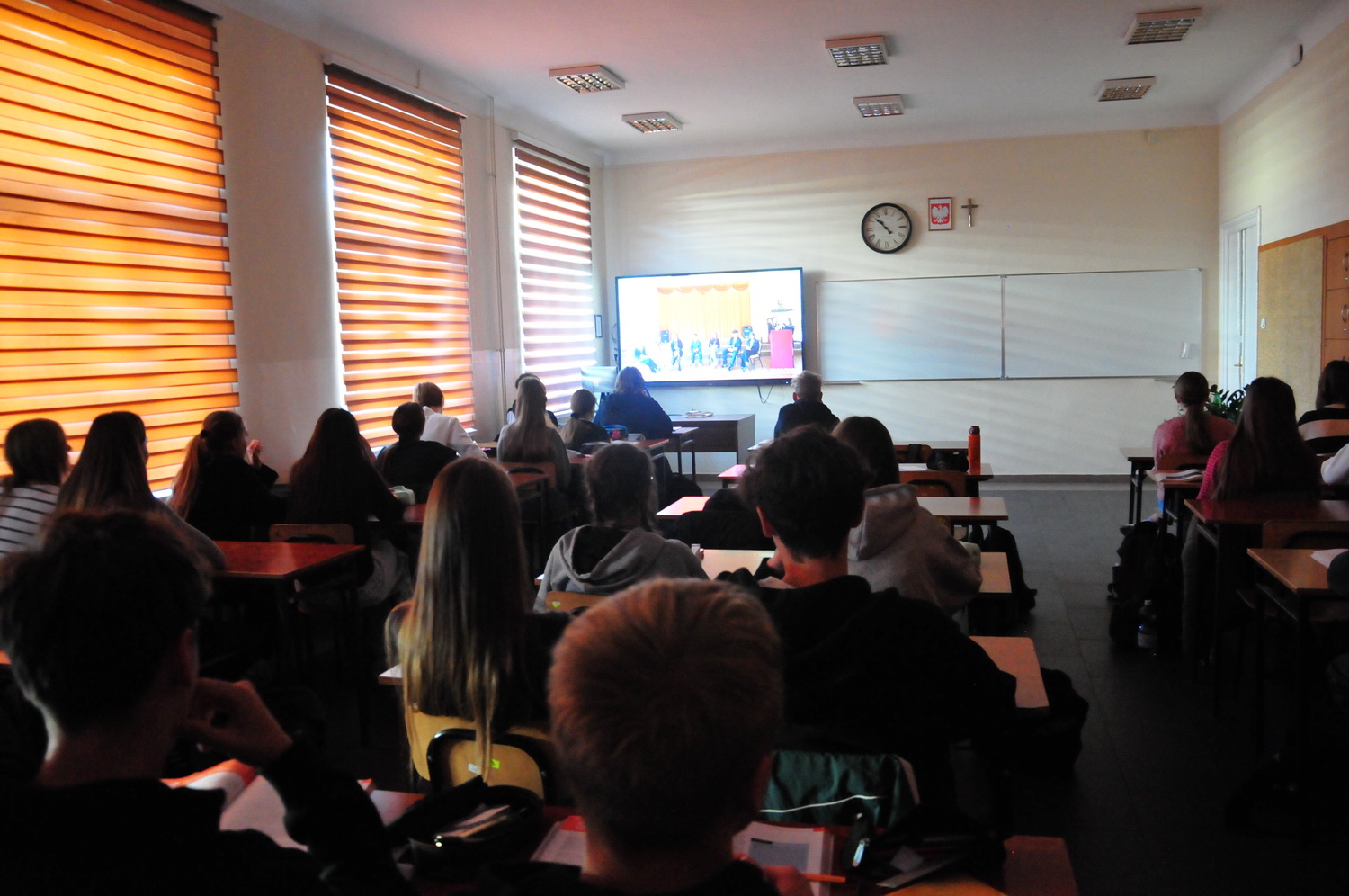 Zdjęcie Debata na przewodniczącego SU 2025 (16)976f65f9-173c-47de-bd3b-b823c5f1626d.JPG w galerii Debata kandydatów na stanowisko Przewodniczącego Samorządu Uczniowskiego